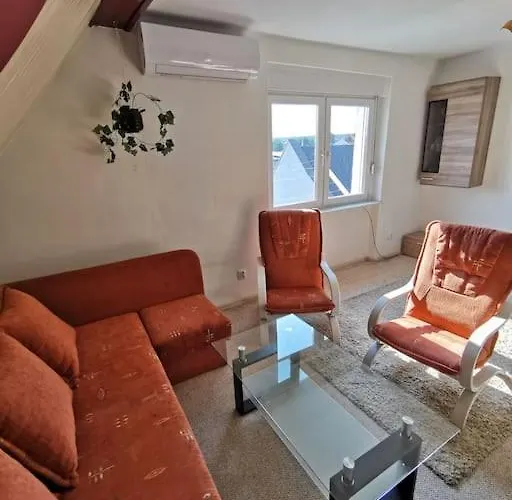 Appartamento Poddasze Kolo Zamczyska Rydzyna